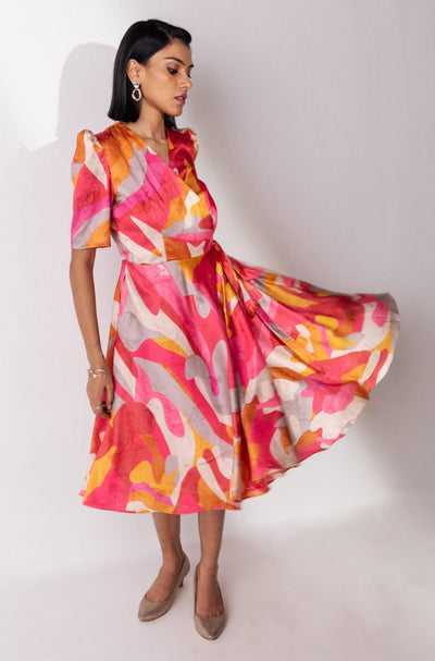SELENA - Elegant Dress in Satin Silk