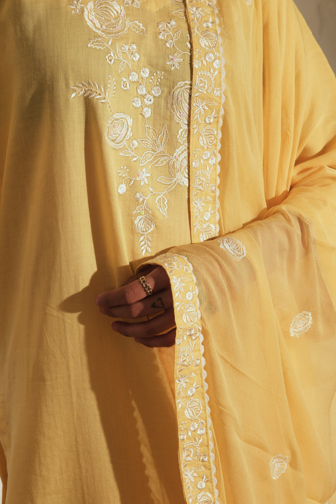 Naisha - Embroidered Cotton Dupatta Set