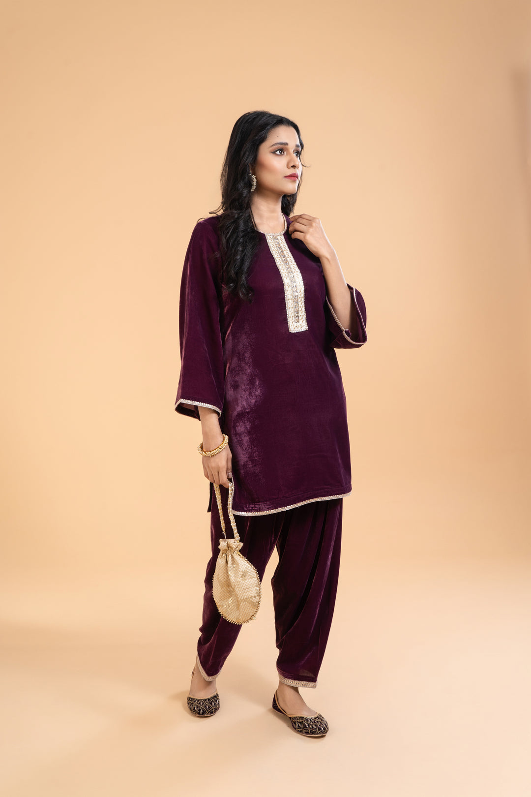 Mahira – Antique Deep Plum Velvet Kurta with Salwar