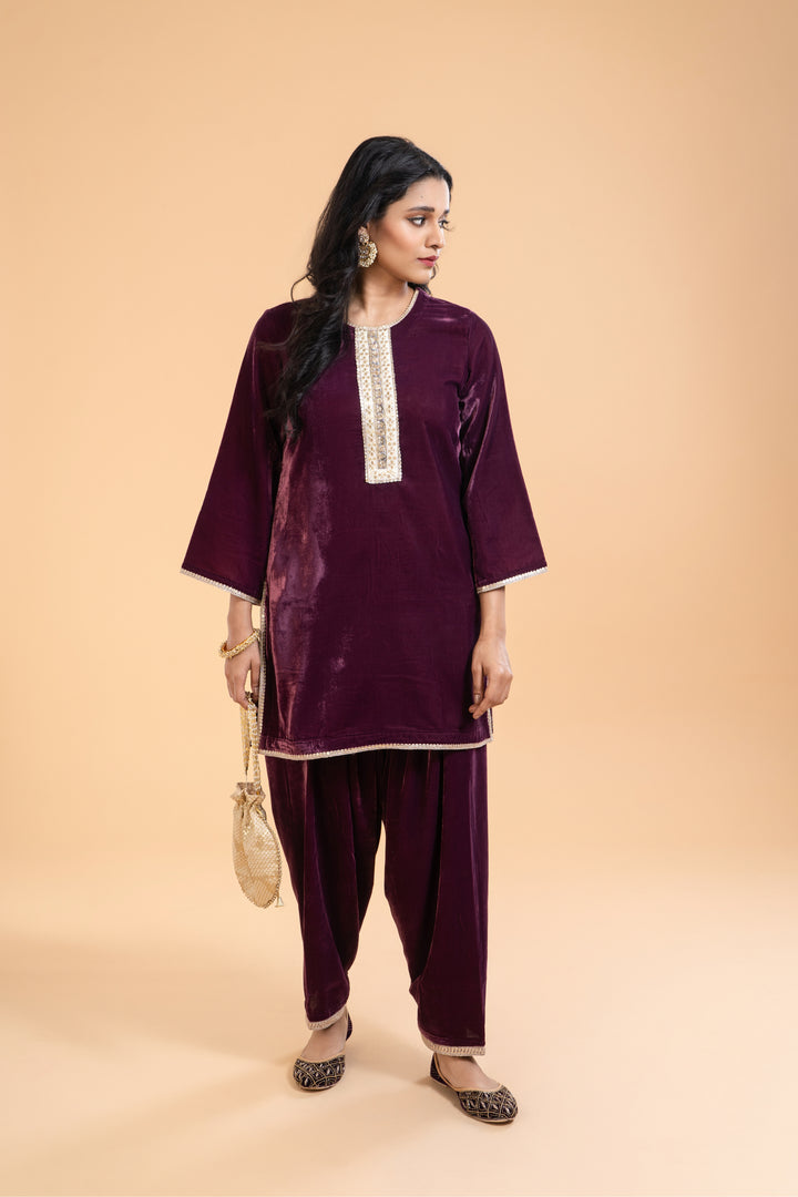 Mahira – Antique Deep Plum Velvet Kurta with Salwar