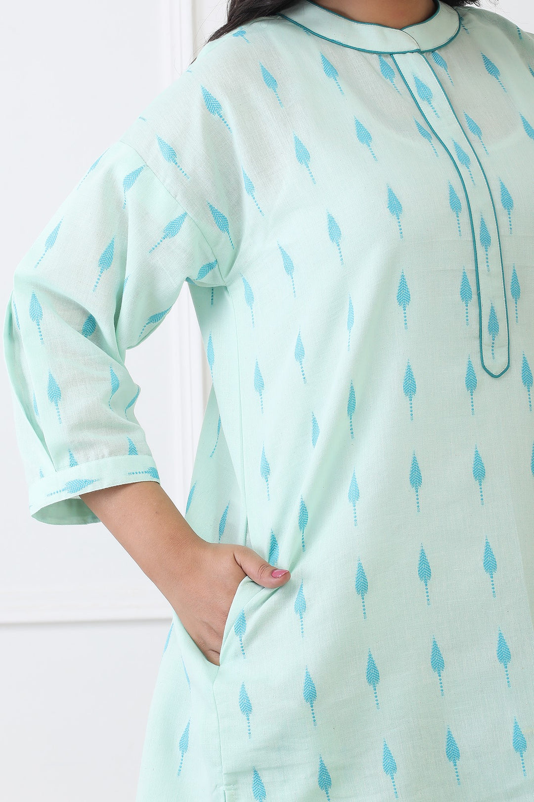 AQUA IKAT KURTA SET WITH DUPATTA