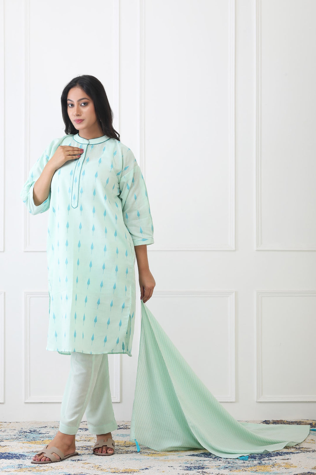 AQUA IKAT KURTA SET WITH DUPATTA