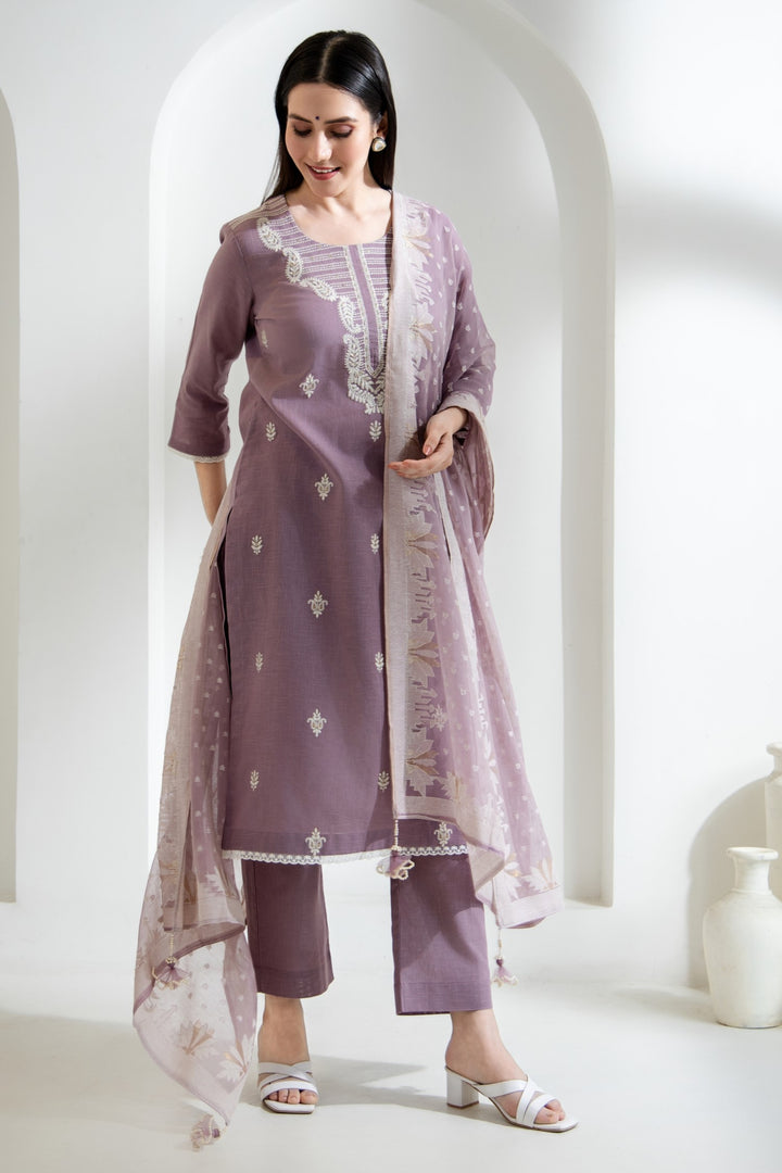 Nazneen - Embroidered Cotton Linen Set