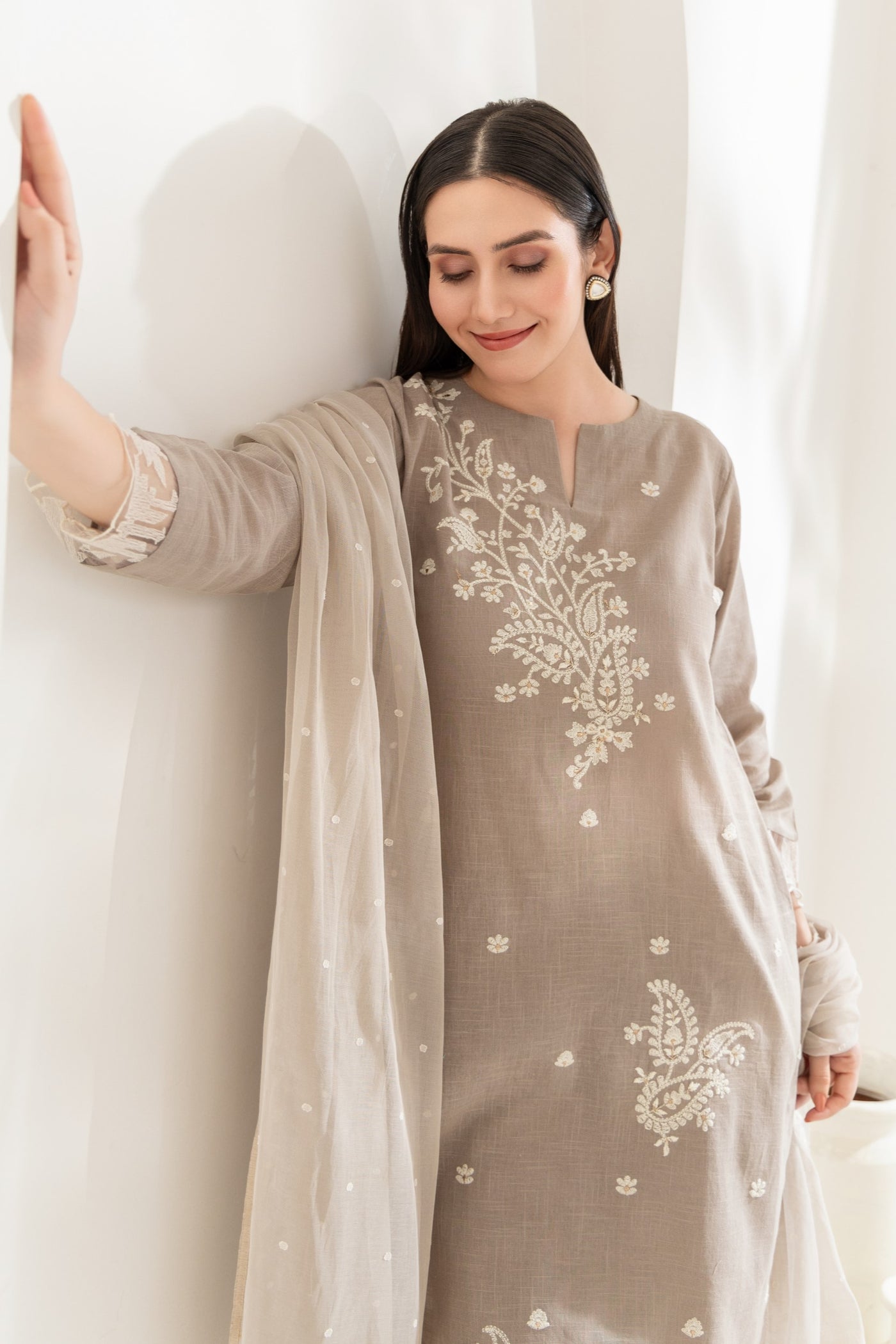 Ziya - Embroidered Cotton Linen Set