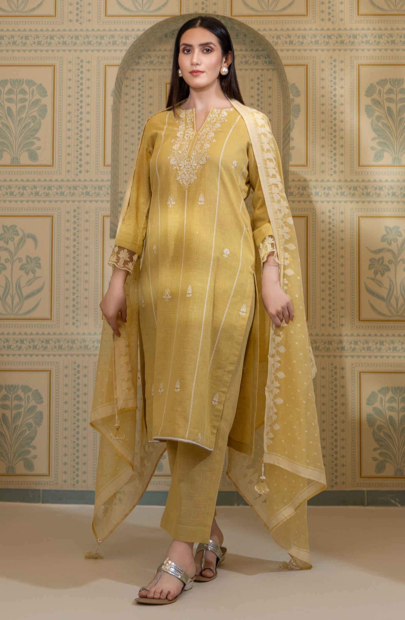 Saira - Embroidered Cotton Linen Set