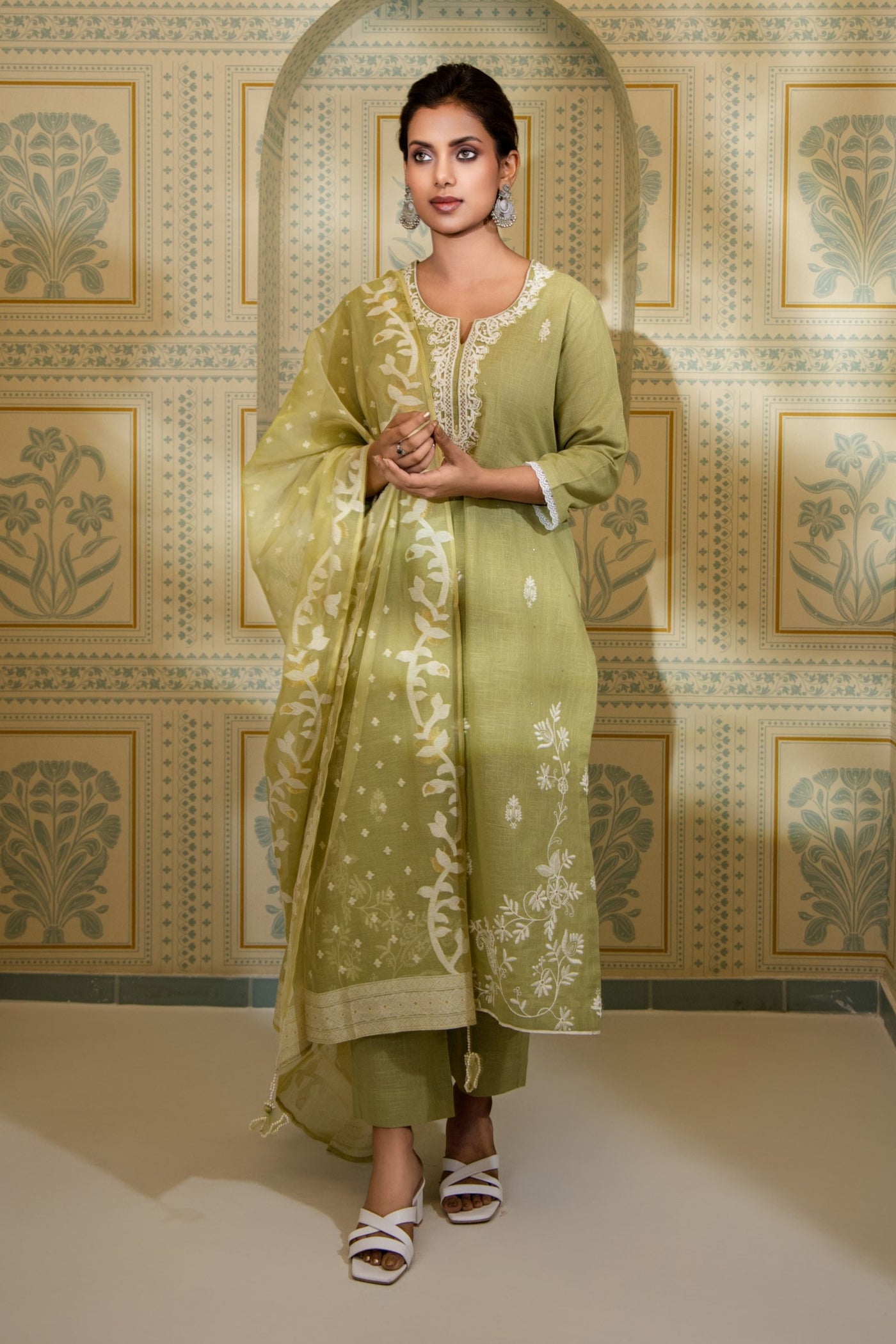 Emaan - Embroidered Cotton Linen Set