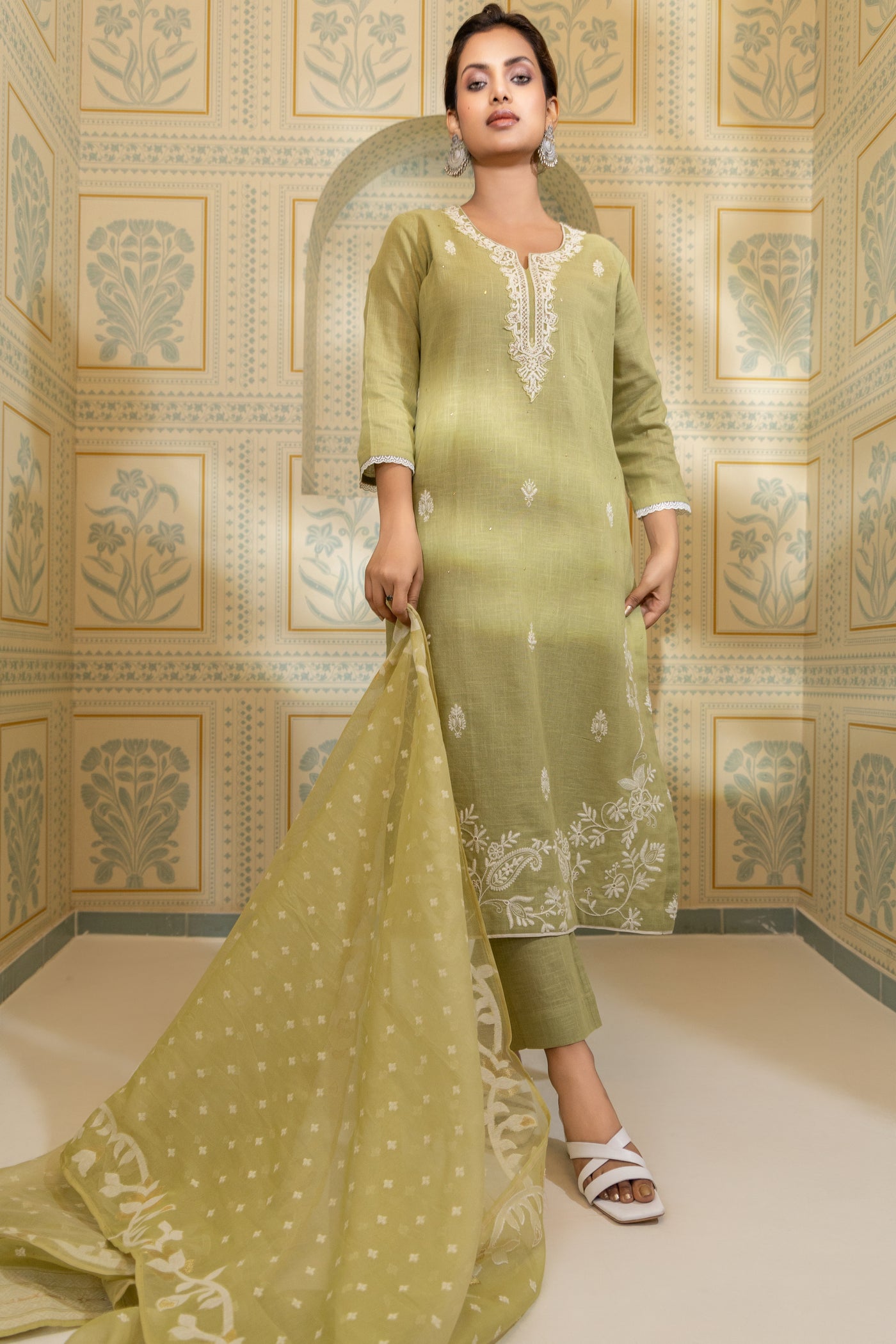 Emaan - Embroidered Cotton Linen Set