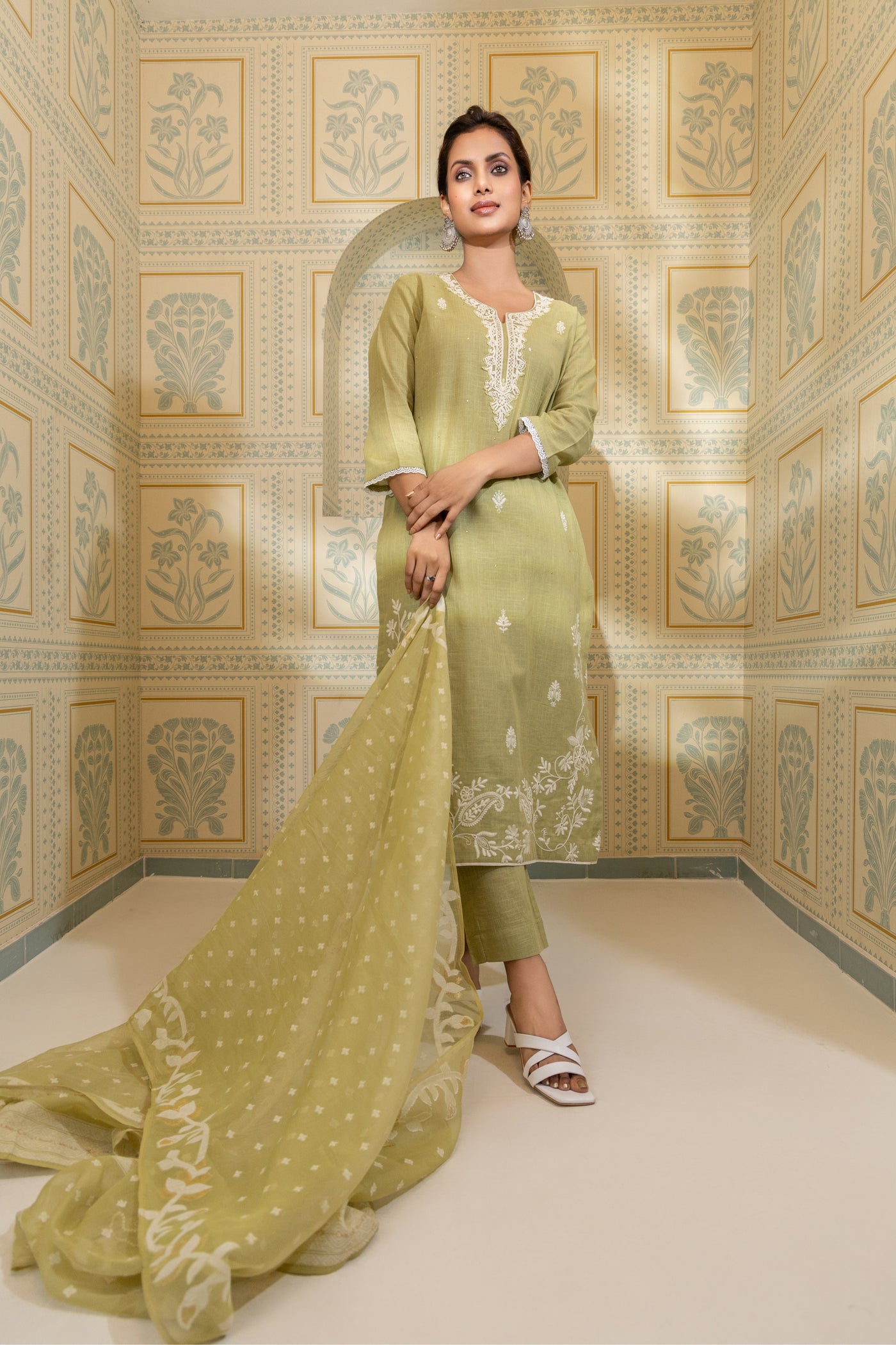 Emaan - Embroidered Cotton Linen Set